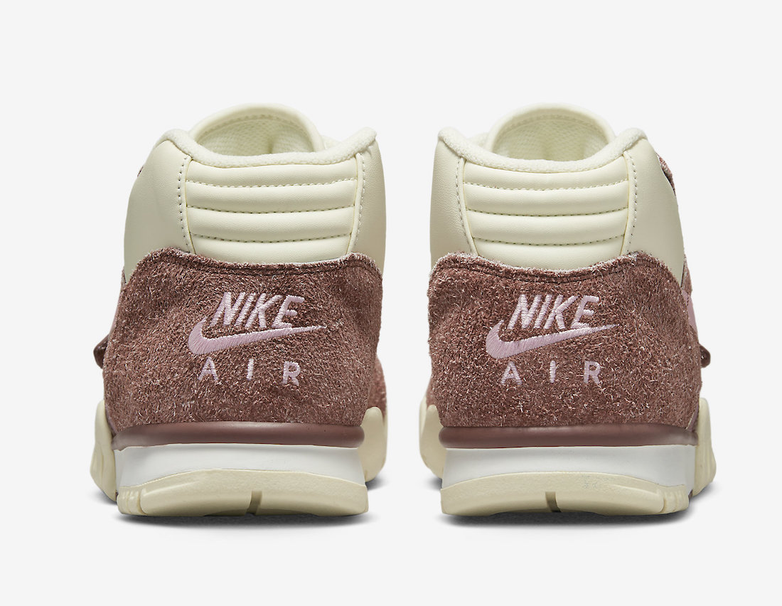 2023年2月7日発売Nike Air Trainer 1 “Valentine's Day” | Shot Clock