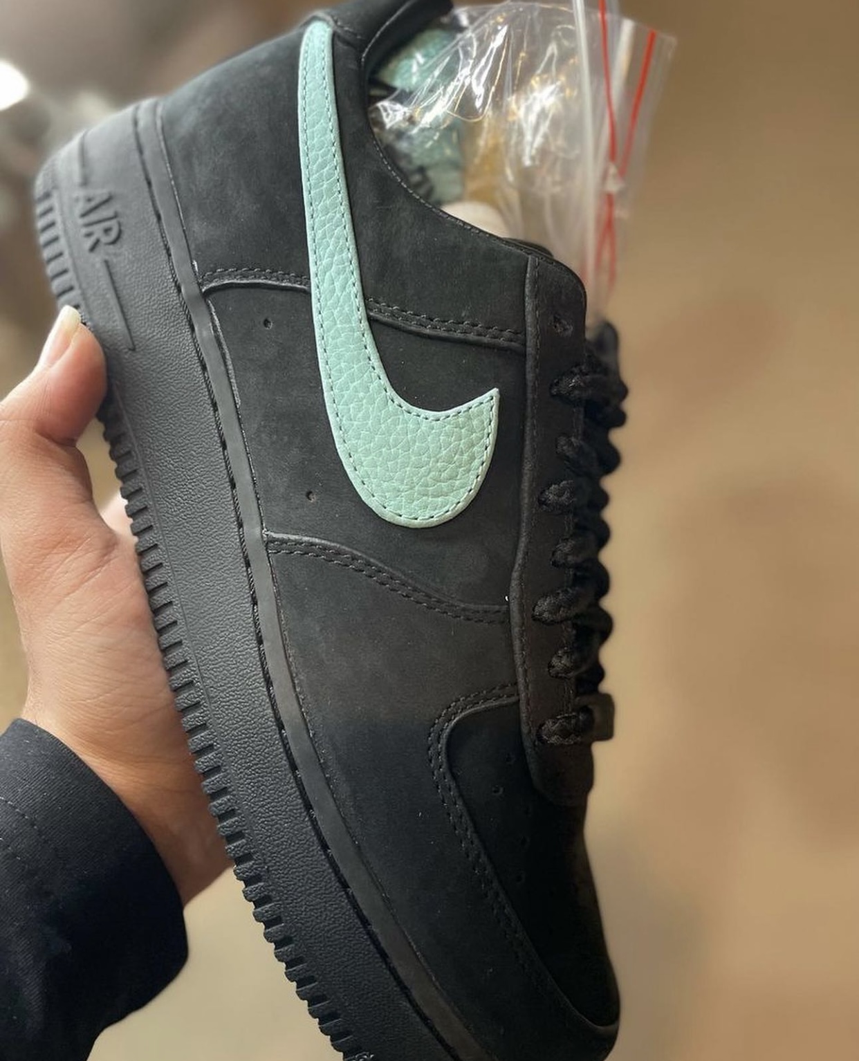 2023年3月7日発売Tiffany & Co. x Nike Air Force 1 Low “1837” | Shot