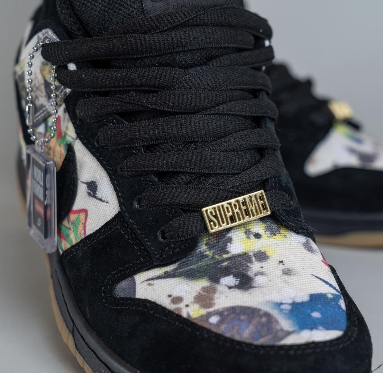 国内2023年9月2日発売Supreme x Nike SB Dunk Low “Rammellzee” | Shot ...