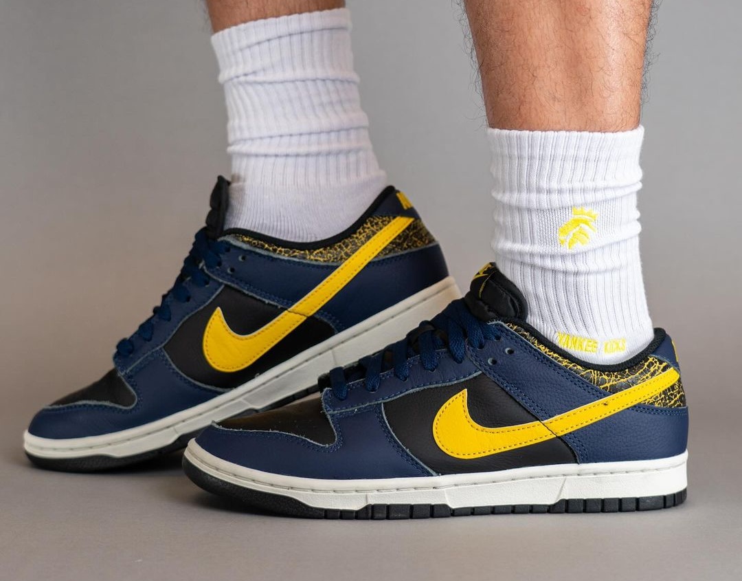 2024年2月1日Nike Dunk Low Vintage “Michigan” | Shot Clock